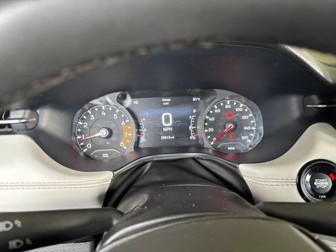 Used 2025 Jeep Compass Limited AWD/4WD image 40
