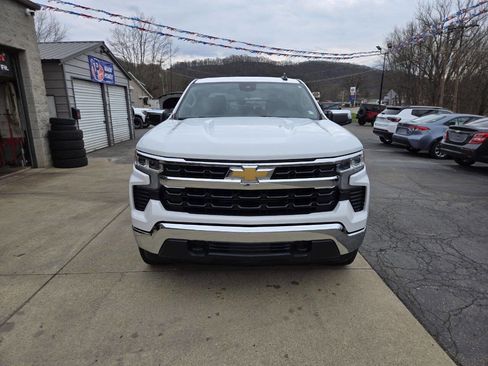 Used 2023 Chevrolet Silverado 1500 LT image 3