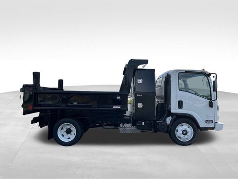 New 2024 Chevrolet Low Cab Forward RWD image 2