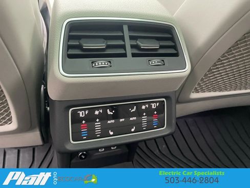 Used 2022 Audi e-tron Chronos w/ Chronos Package image 47