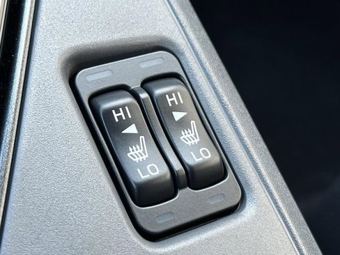 Used 2024 Subaru Crosstrek 2.5i Limited w/ Crosstrek Mirror Package image 18