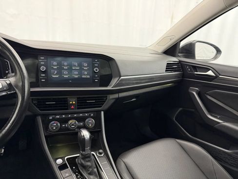 Used 2019 Volkswagen Jetta SEL FWD image 19