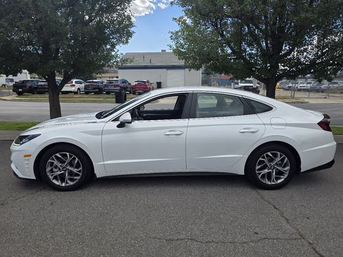 Used 2020 Hyundai Sonata SEL w/ Convenience Package image 2