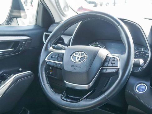 Used 2020 Toyota Highlander Limited image 14
