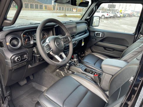 New 2026 Jeep Wrangler Sahara image 10