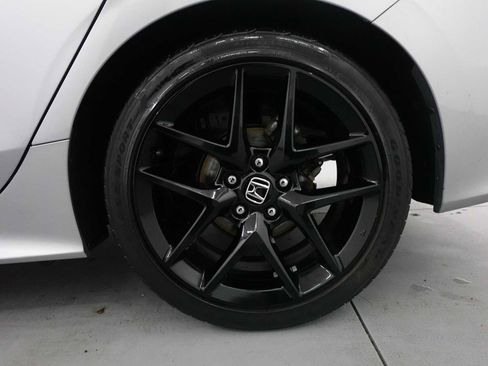 Used 2023 Honda Civic Sport image 9