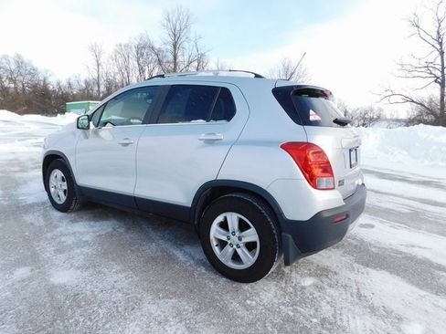 Used 2016 Chevrolet Trax LT w/ LT Convenience Package image 5
