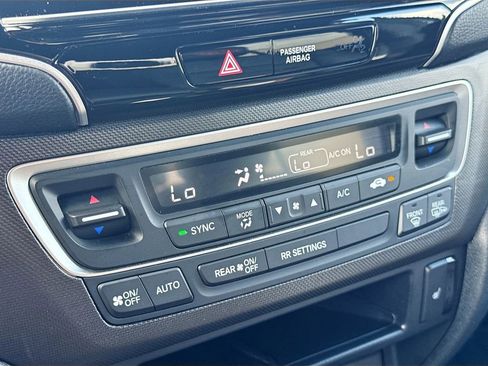 Used 2025 Honda Ridgeline TrailSport image 16