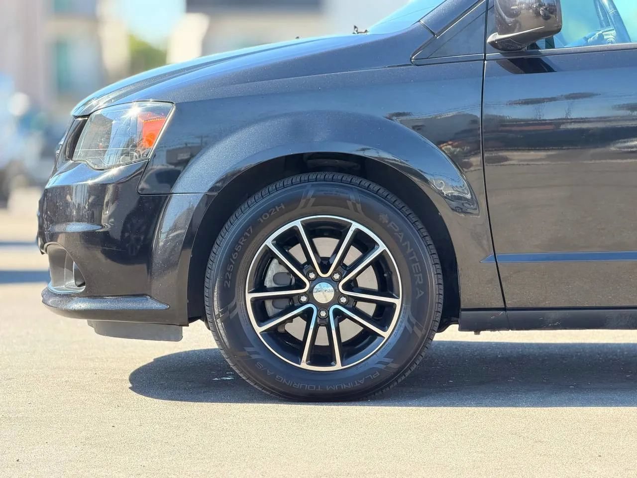 Used 2018 Dodge Grand Caravan GT FWD image 7