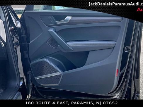 Used 2023 Audi Q5 2.0T Premium Plus w/ Premium Plus Package AWD/4WD image 16