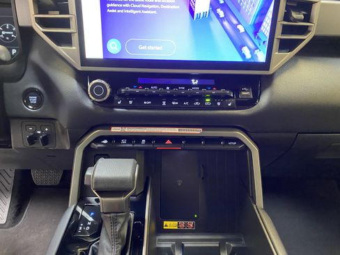 Used 2025 Toyota Tundra Limited image 47