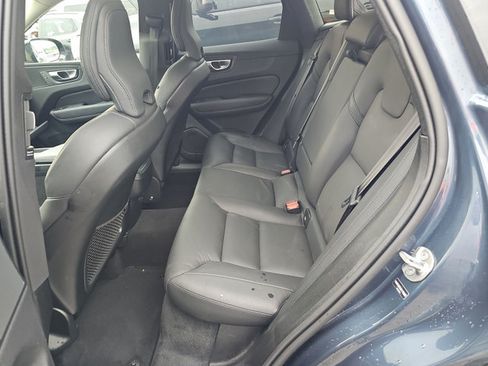 Used 2025 Volvo XC60 B5 Plus AWD/4WD image 4