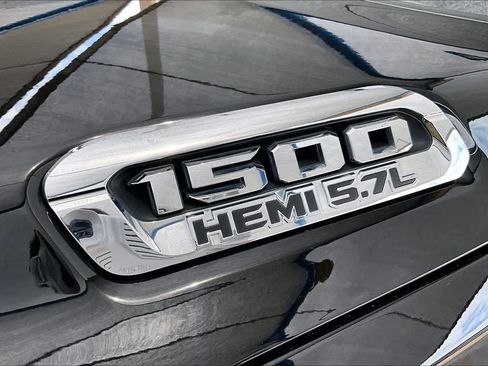 Used 2019 RAM 1500 Laramie Longhorn AWD/4WD image 9