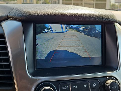 Used 2018 Chevrolet Tahoe LT AWD/4WD image 19