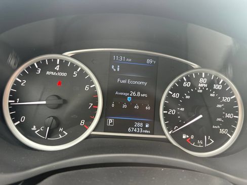 Used 2019 Nissan Sentra SV w/ Special Edition Package FWD image 13