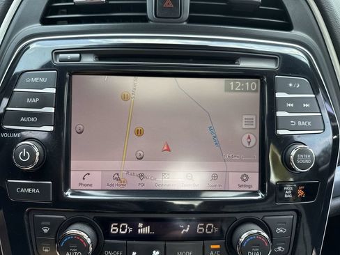 Used 2020 Nissan Maxima SR w/ Sport Mat Group FWD image 18