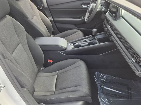 Used 2024 Honda Accord EX image 16