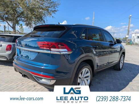 Used 2021 Volkswagen Atlas Cross Sport SE w/ Panoramic Sunroof Package image 3