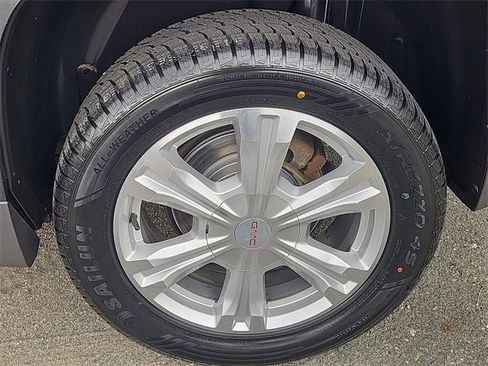 Used 2017 GMC Terrain SLE image 8