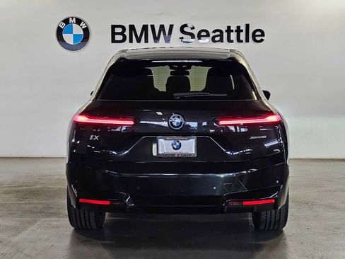 Used 2024 BMW iX xDrive50 w/ Premium Package AWD/4WD image 5