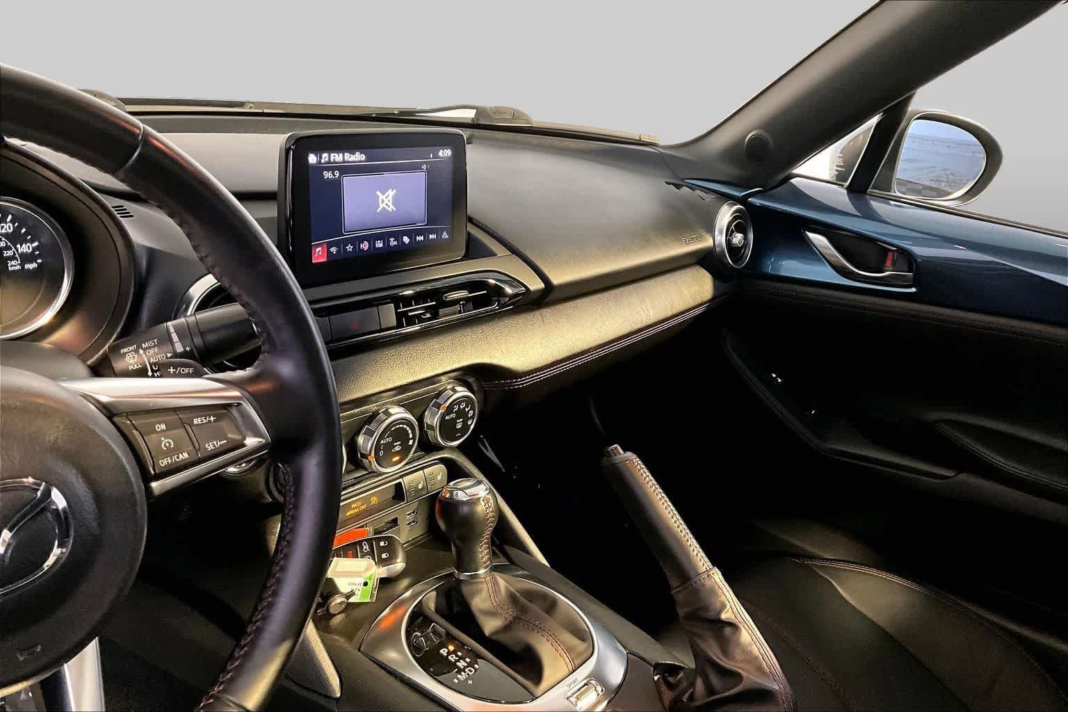 Used 2019 MAZDA MX-5 Miata RF Grand Touring RWD image 7