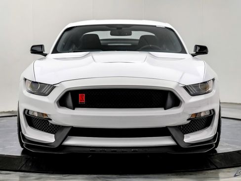 Used 2016 Ford Mustang Shelby GT350R w/ GT350R Equipment Group 920A RWD image 29
