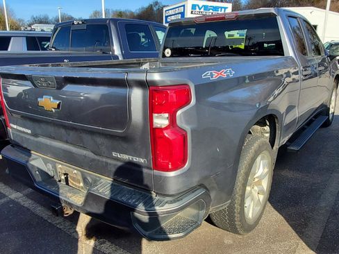 Used 2022 Chevrolet Silverado 1500 Custom w/ Safety Confidence Package image 9