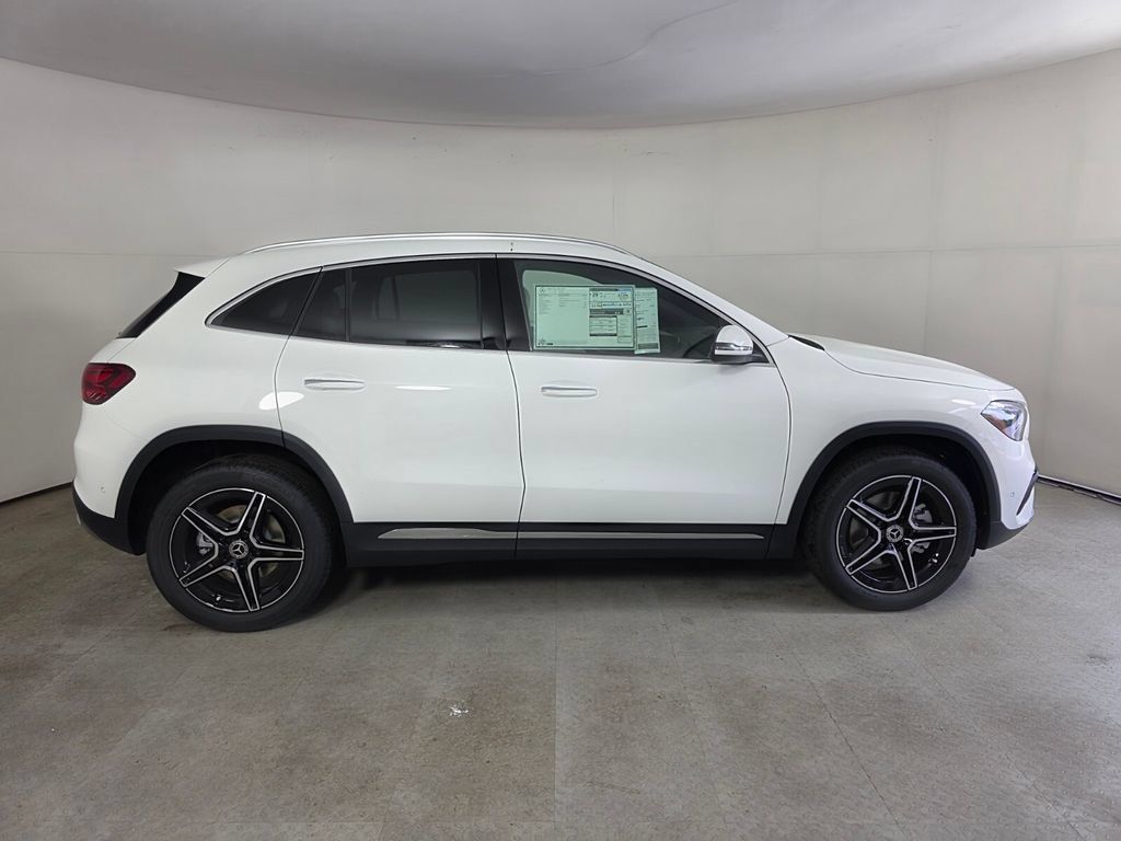 New 2026 Mercedes-Benz GLA 250 image 3