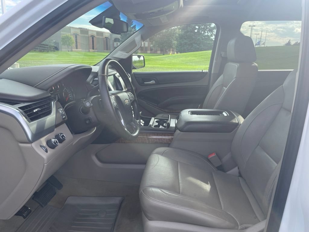 Used 2017 Chevrolet Tahoe Premier AWD/4WD image 18