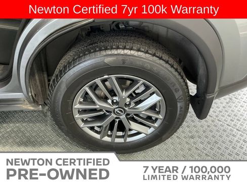 Used 2023 Nissan Rogue S AWD/4WD image 32