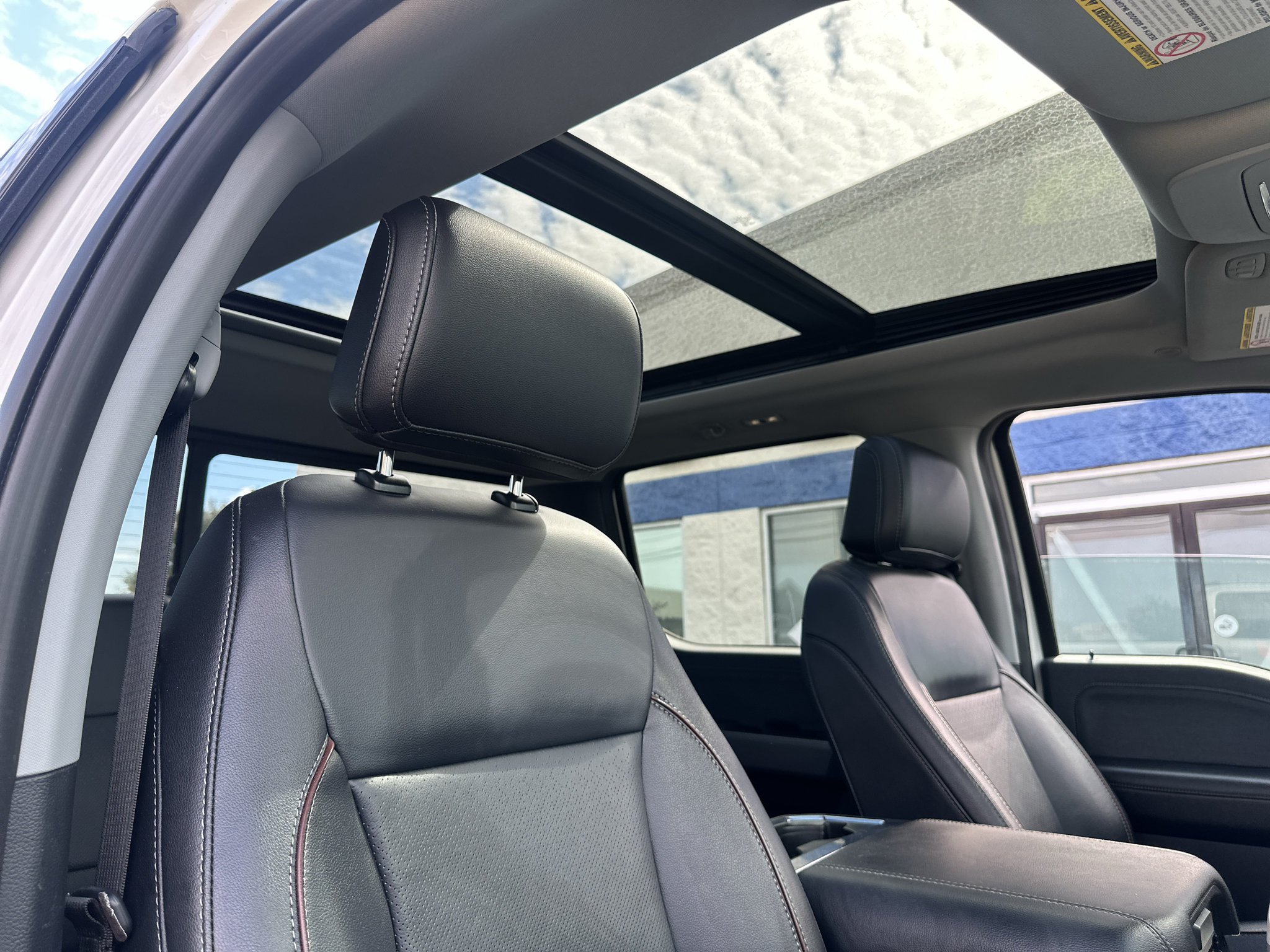 Used 2023 Ford F250 Lariat w/ Sport Appearance Package AWD/4WD image 12