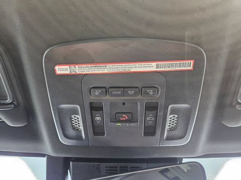 Used 2025 Toyota Camry XSE w/ Premium Plus Package AWD/4WD image 19