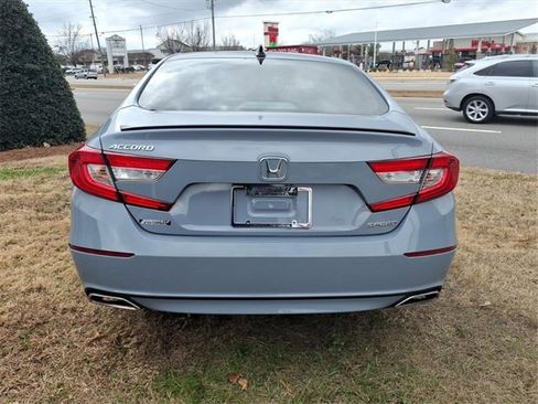 Used 2021 Honda Accord Sport image 2