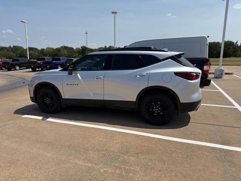 Used 2021 Chevrolet Blazer LT w/ Midnight/Sport Edition AWD/4WD image 9
