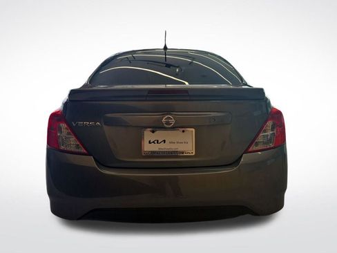 Used 2016 Nissan Versa S Plus image 4