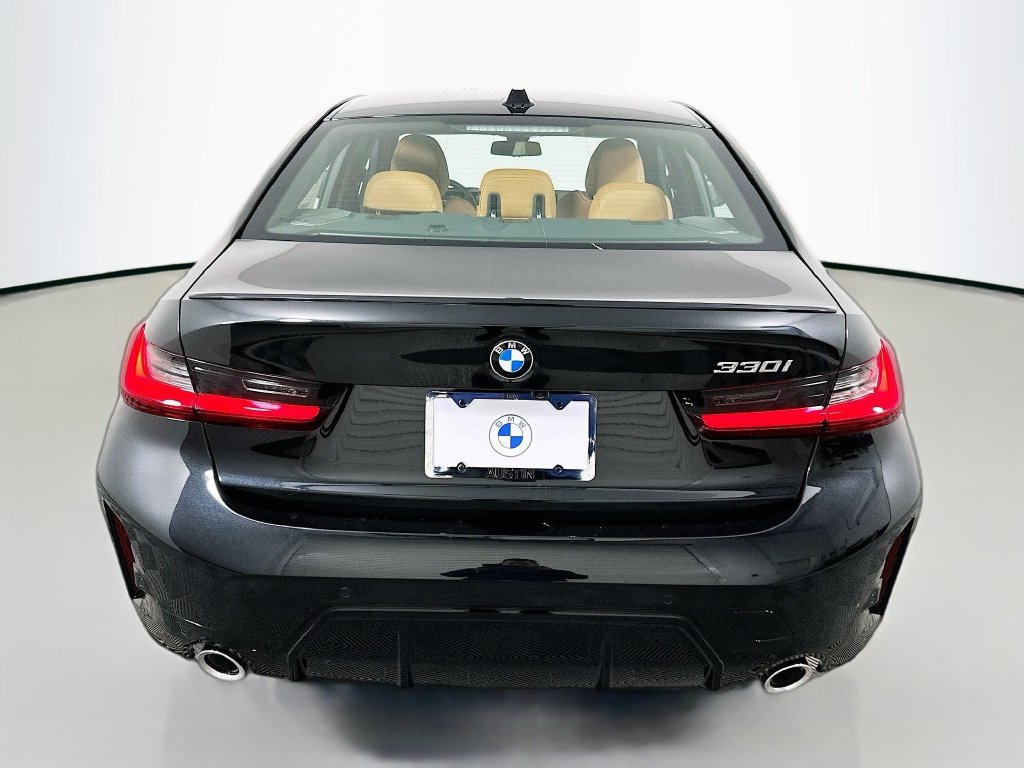 Used 2026 BMW 330i Sedan w/ M Sport Package RWD image 6