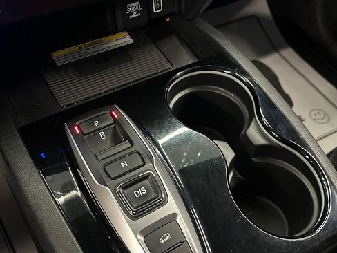 Used 2021 Honda Pilot Black Edition image 16