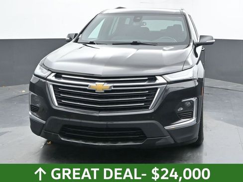 Used 2023 Chevrolet Traverse LT image 5