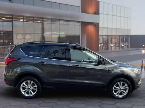 Used 2019 Ford Escape SEL AWD/4WD image 7