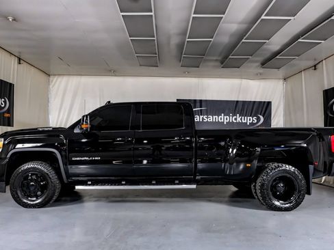 Used 2018 GMC Sierra 3500 Denali w/ Duramax Plus Package AWD/4WD image 11