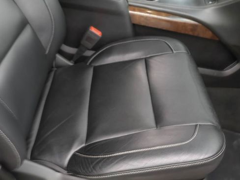 Used 2018 Chevrolet Tahoe LT w/ LT Signature Package image 36