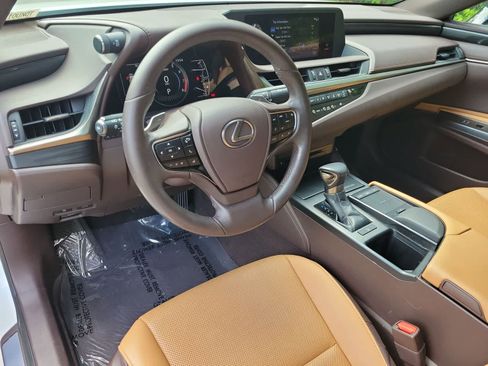 Used 2019 Lexus ES 350 w/ Accessory Package 2 FWD image 10