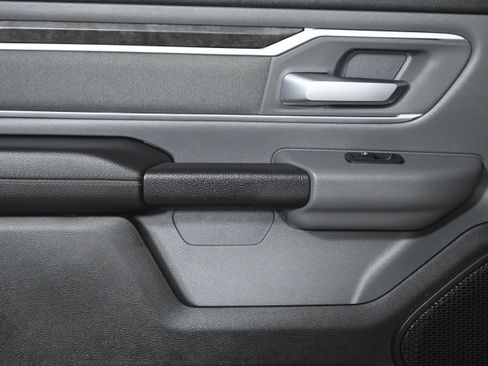 Used 2021 RAM 1500 Big Horn image 22