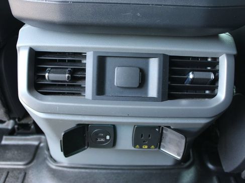 Used 2023 Ford F150 Lariat AWD/4WD image 31