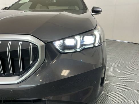 Certified 2024 BMW 530i w/ Premium Package RWD image 8