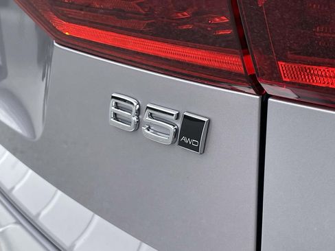 New 2026 Volvo XC60 B5 Ultra w/ Protection Package Premier image 26