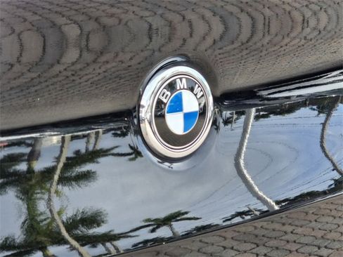 Used 2022 BMW X4 xDrive30i w/ Parking Assistance Package image 10