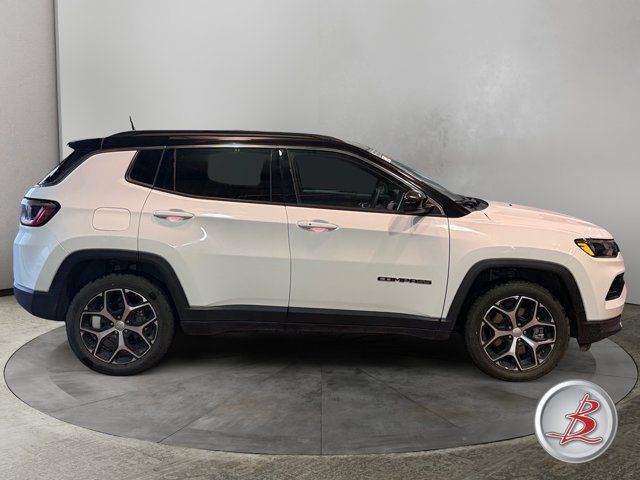 Used 2024 Jeep Compass Limited AWD/4WD image 8