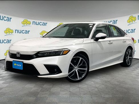 Used 2023 Honda Civic Touring image 3