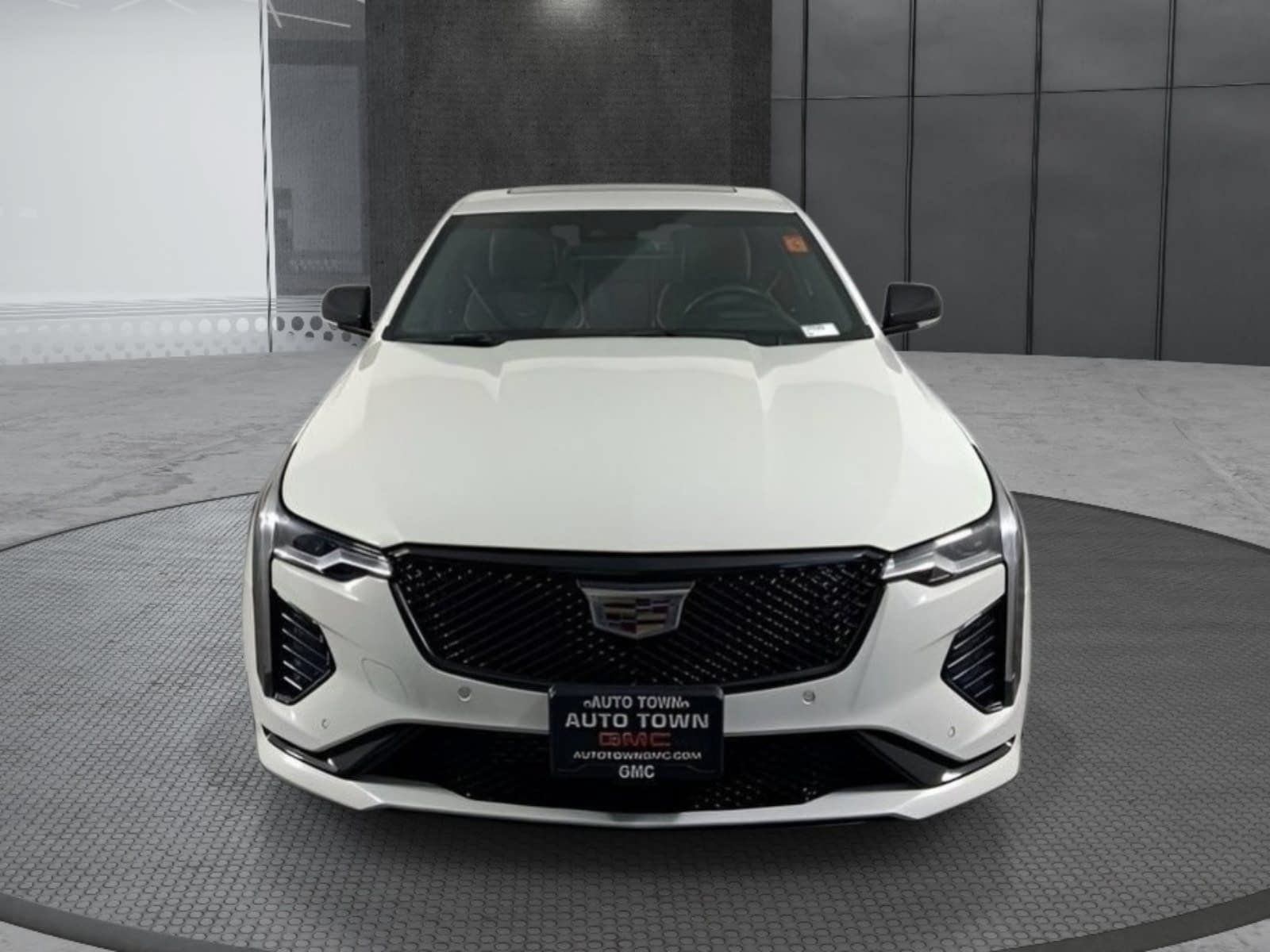 Used 2022 Cadillac CT4 V w/ Technology Package AWD/4WD image 2